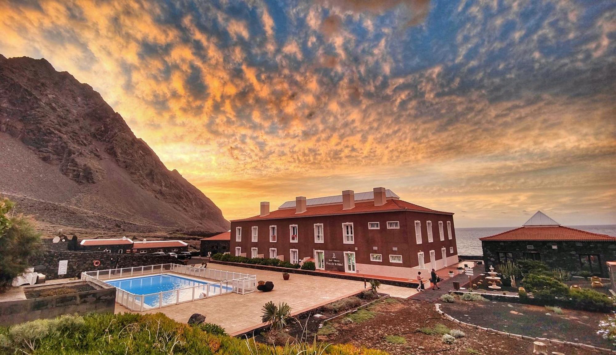 Отель Balneario Pozo De La Salud Сабиноса Экстерьер фото